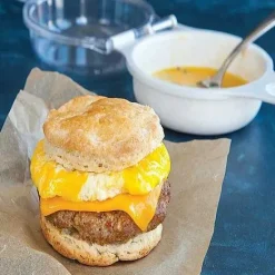 Best Food Network Microwave Egg Muffin Maker Cookware & Bakeware